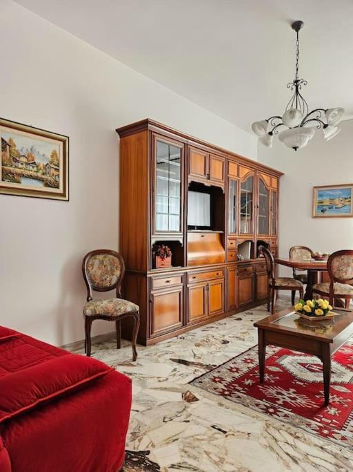 דירות אלבה La Casa Di Nonna Gina מראה חיצוני תמונה